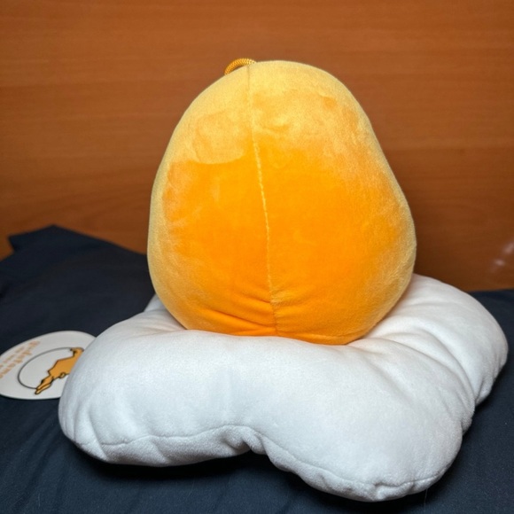 Gudetama Plush - Picture 2 of 3